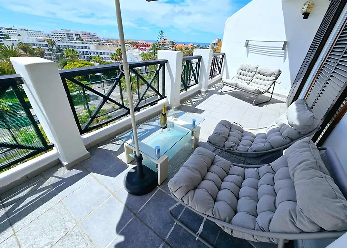 Parque Santiago-2 * Playa de las Americas (Tenerife)