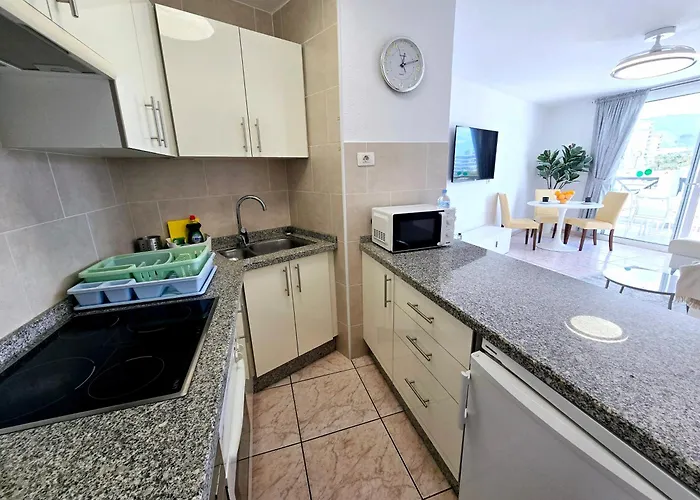 Parque Santiago-2 * Playa de las Americas (Tenerife)