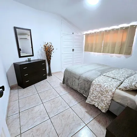 3 Bedroom Parque Santiago-2 Апартаменты Плая-де-лас-Америкас