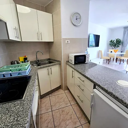 Parque Santiago-2 * Playa de las Americas (Tenerife)