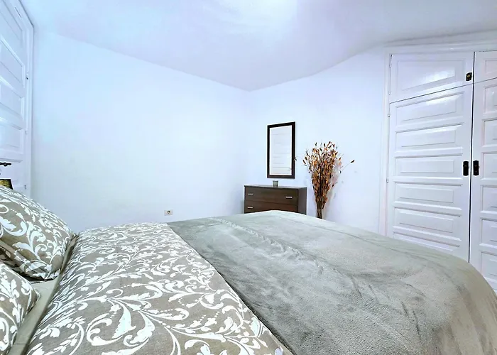 Parque Santiago-2 公寓 *