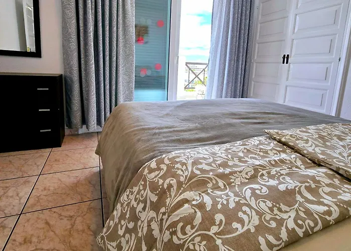 Parque Santiago-2 公寓 *